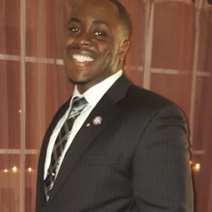 Meet your Posher, Emmanuel